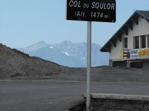 d918--col-de-