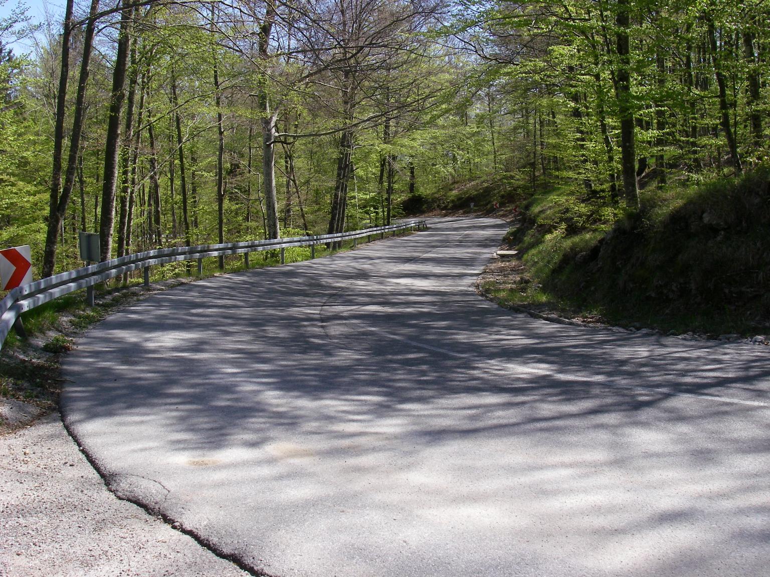 old-road-over-ucka-